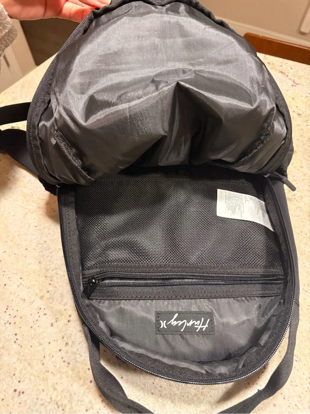 Hurley sleek black